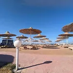 Fox Beach Inn